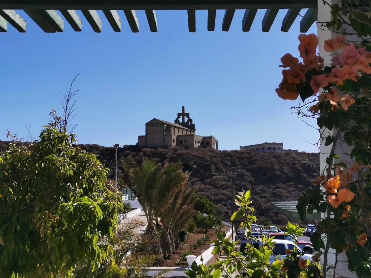 La Casa Del Sol, Abades Villa
